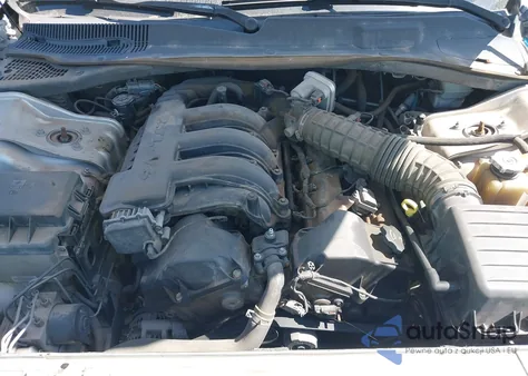 2005 Dodge Magnum z USA, uszkodzony, nr VIN 204FV48T65H621945